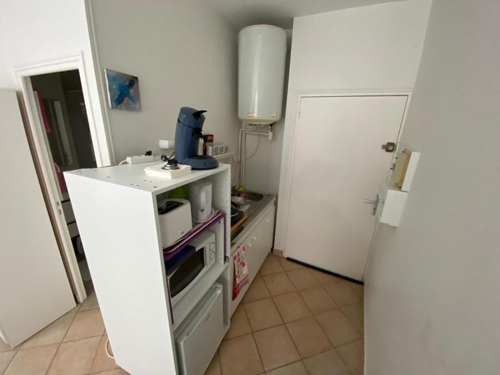 Dday 80e Studio A Cote De La Cathedrale Apartment *